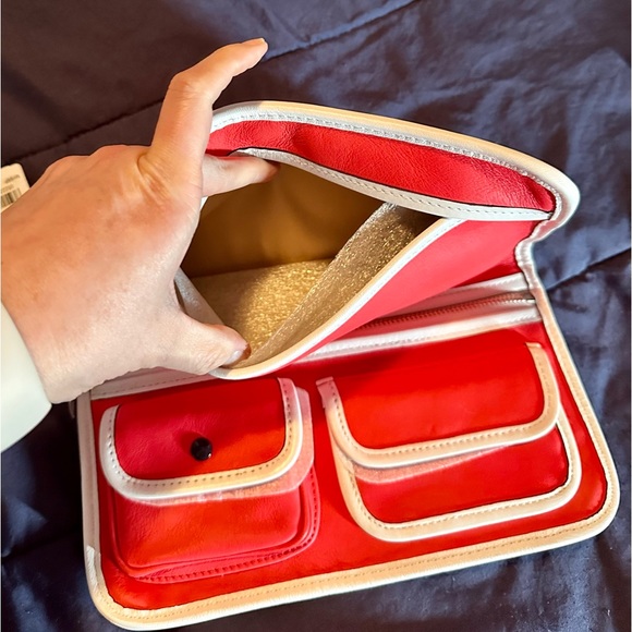 Bright pink Coach clutch NWT great for summer!!! - Picture 5 of 9